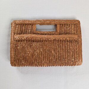 VTG Tan Woven Top Handle Front Pocket Claps Closure Clutch Bag